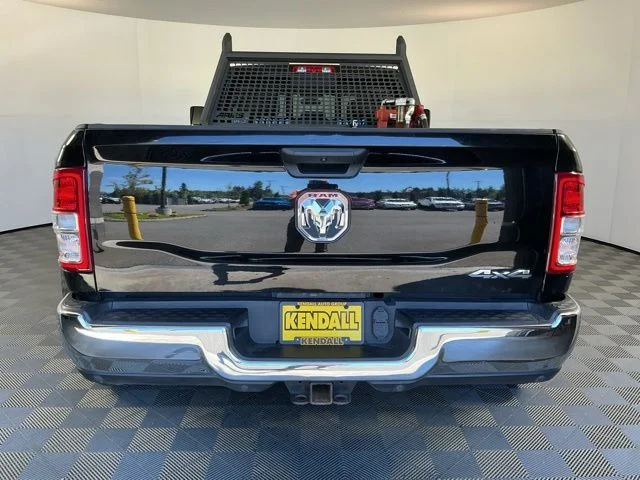 Used 2021 Diamond Black Ram Tradesman image 5