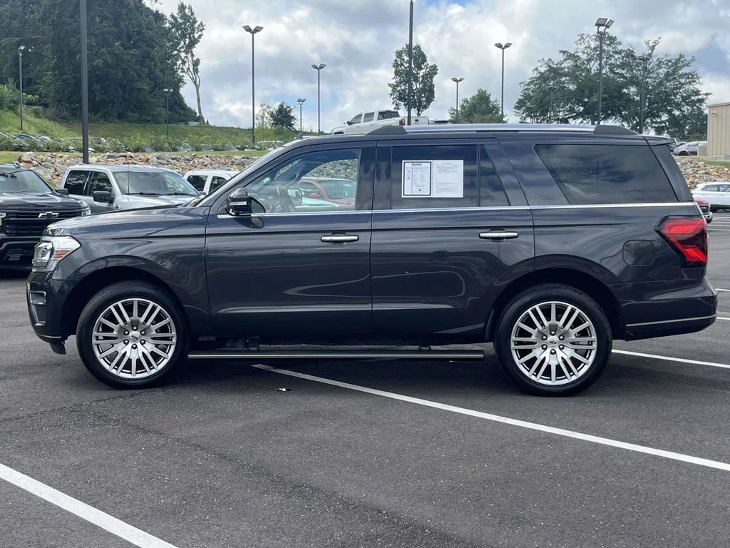 Used 2024 Gray Ford Limited image 6