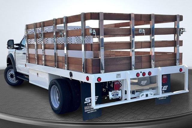 2024 Ford F-450 Super Duty Chassis Cab XL - Photo 3