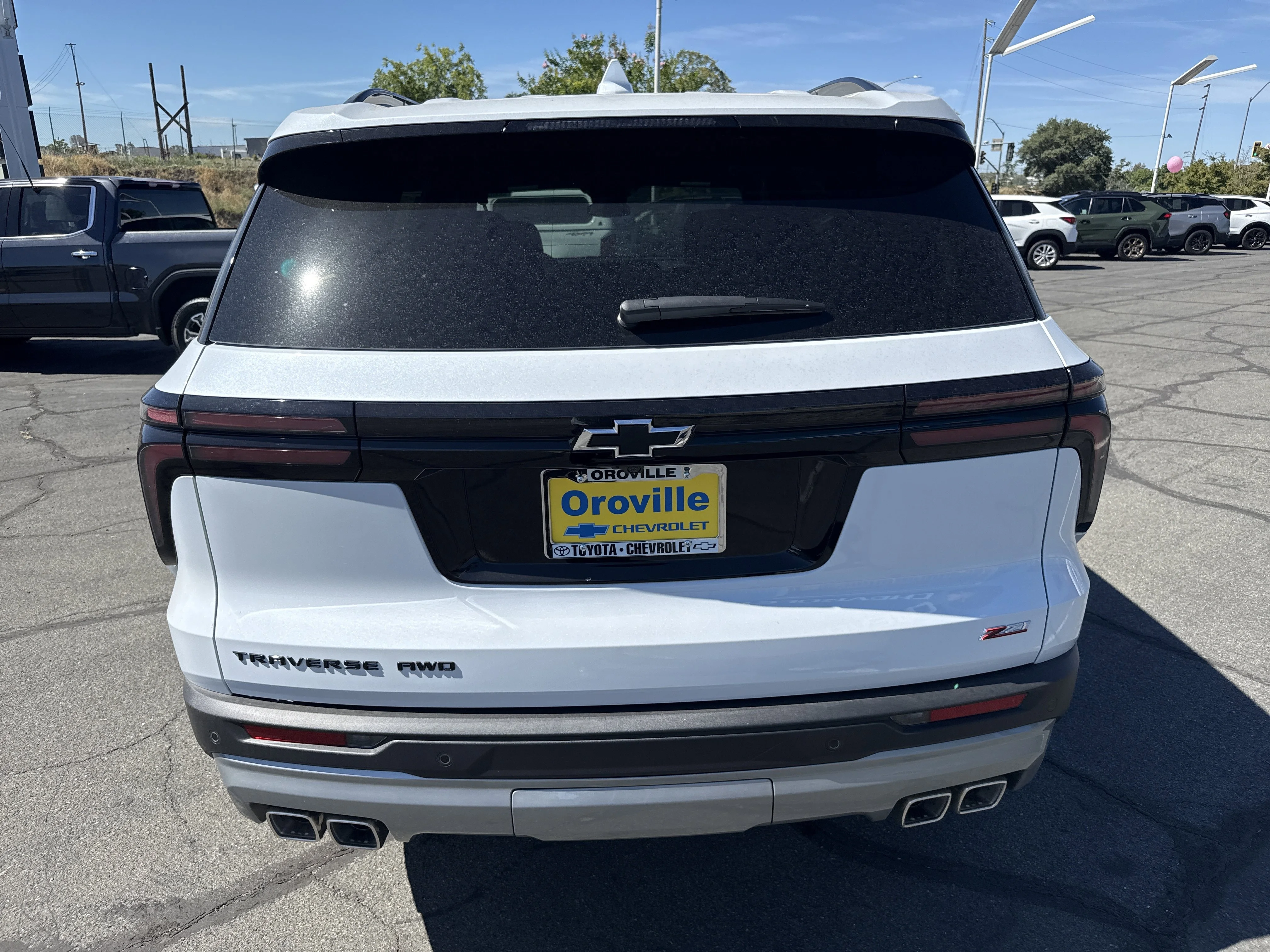 New 2026 Polar White Tricoat Chevrolet Z71 image 4