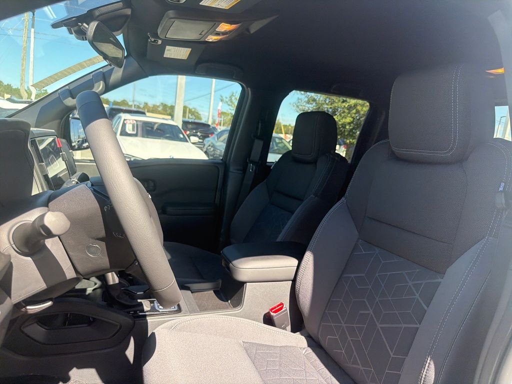 New 2026 Nissan Frontier SV 4D Crew Cab