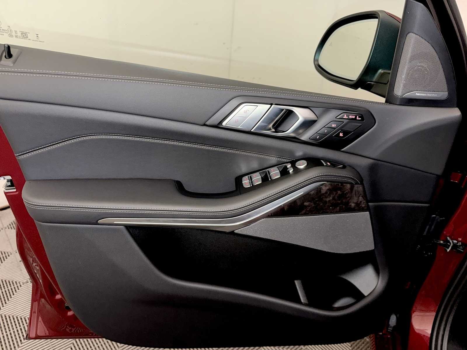 2026 BMW X7 40i - Photo 11
