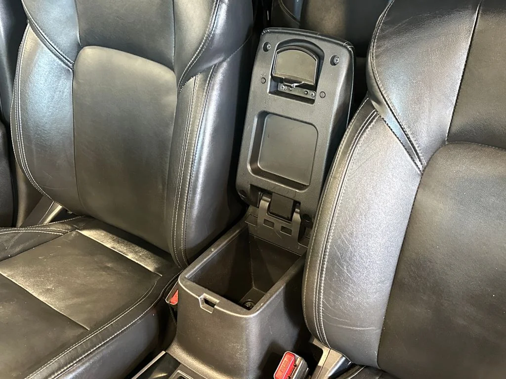 Used 2019 Black Mitsubishi ES image 22