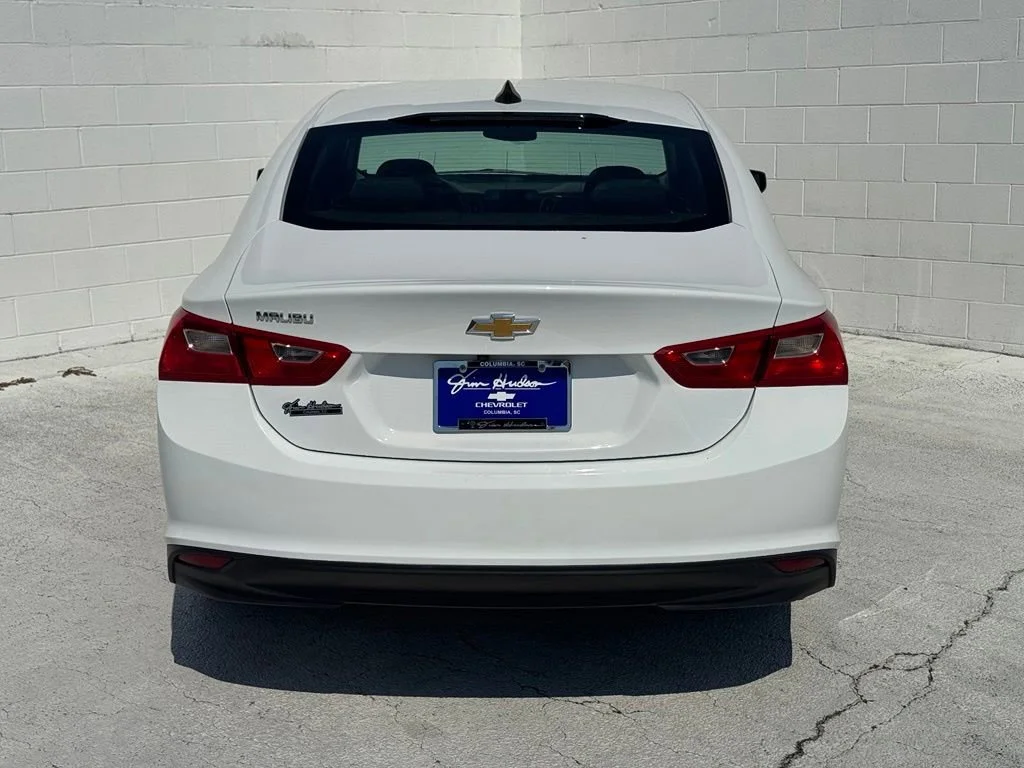 Used 2019 SUMMIT WHITE Chevrolet LS image 11