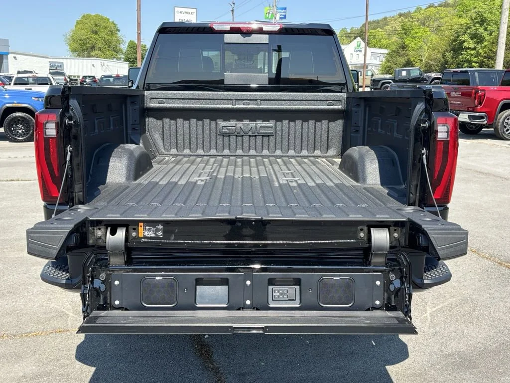 New 2026 Onyx Black GMC Denali Ultimate image 9