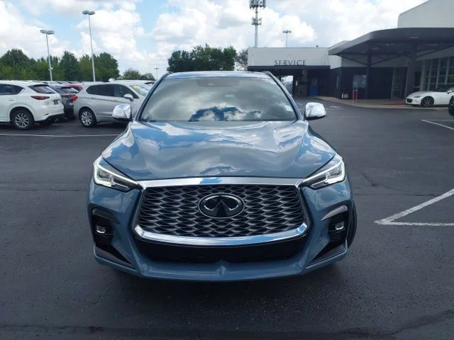 Used 2023 Gray INFINITI LUXE image 2