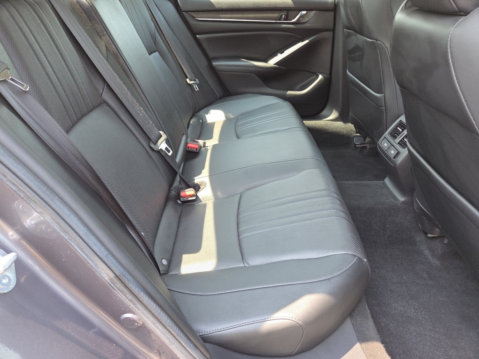 Certified Used 2021 Modern Steel Metallic Honda EX-L image 24
