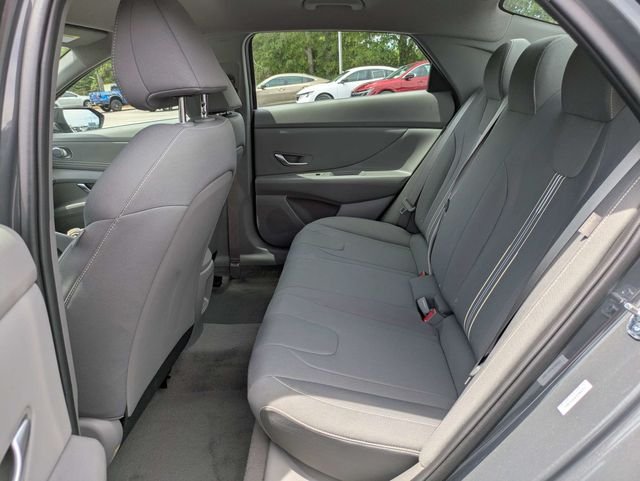 Used 2025 Gray Hyundai SEL Sport image 14