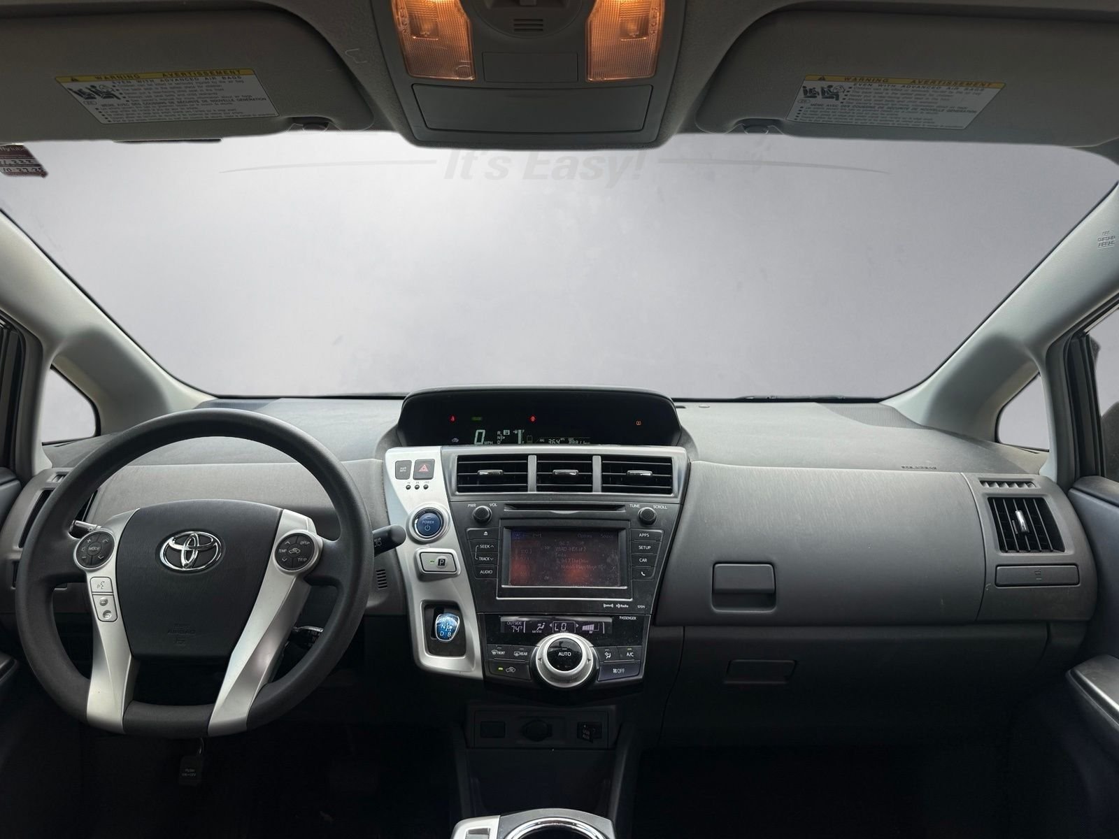 Used 2012 Blue Toyota Three image 3