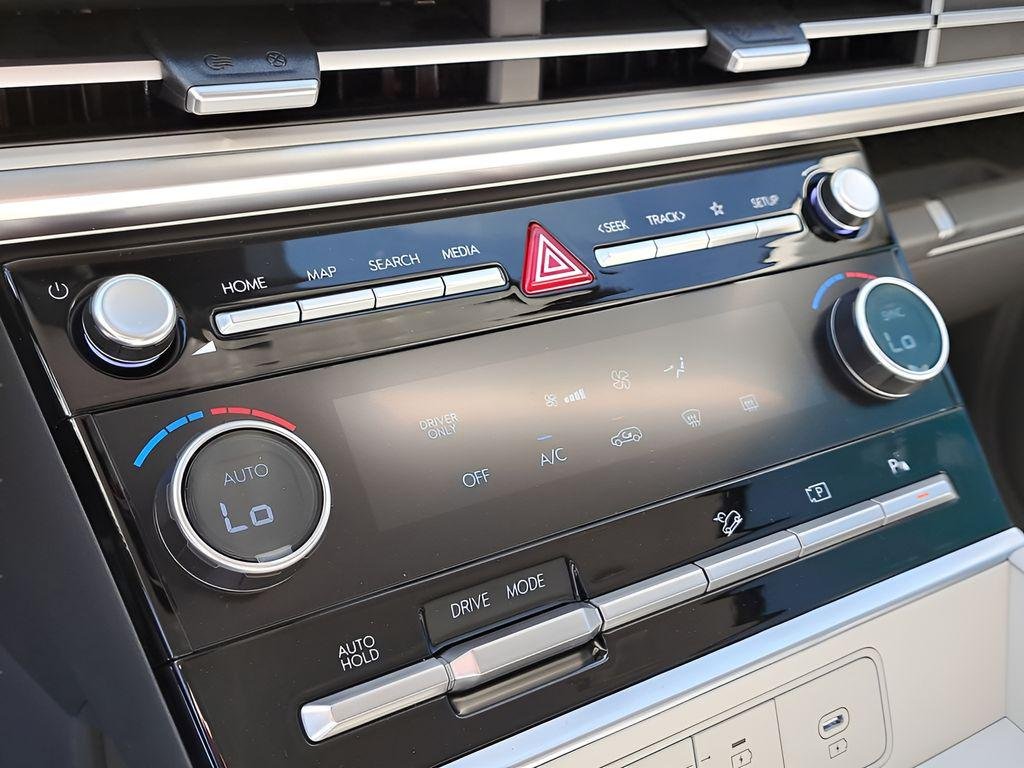2026 Hyundai Santa Fe SE - Photo 24