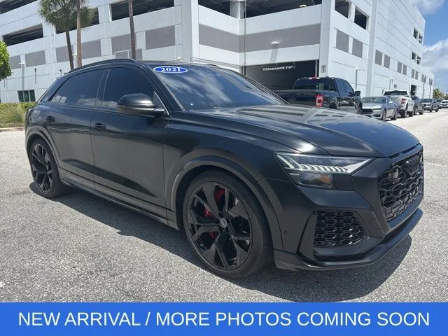 2021 Audi RS Q8 -'s photo