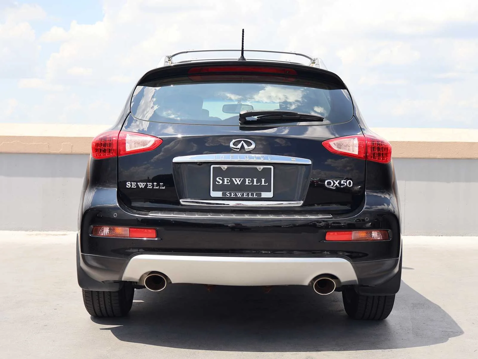 Certified Used 2017 Black Obsidian INFINITI  image 8