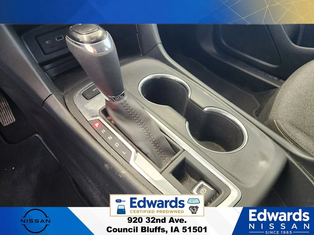Used 2019 Silver Chevrolet LT image 30