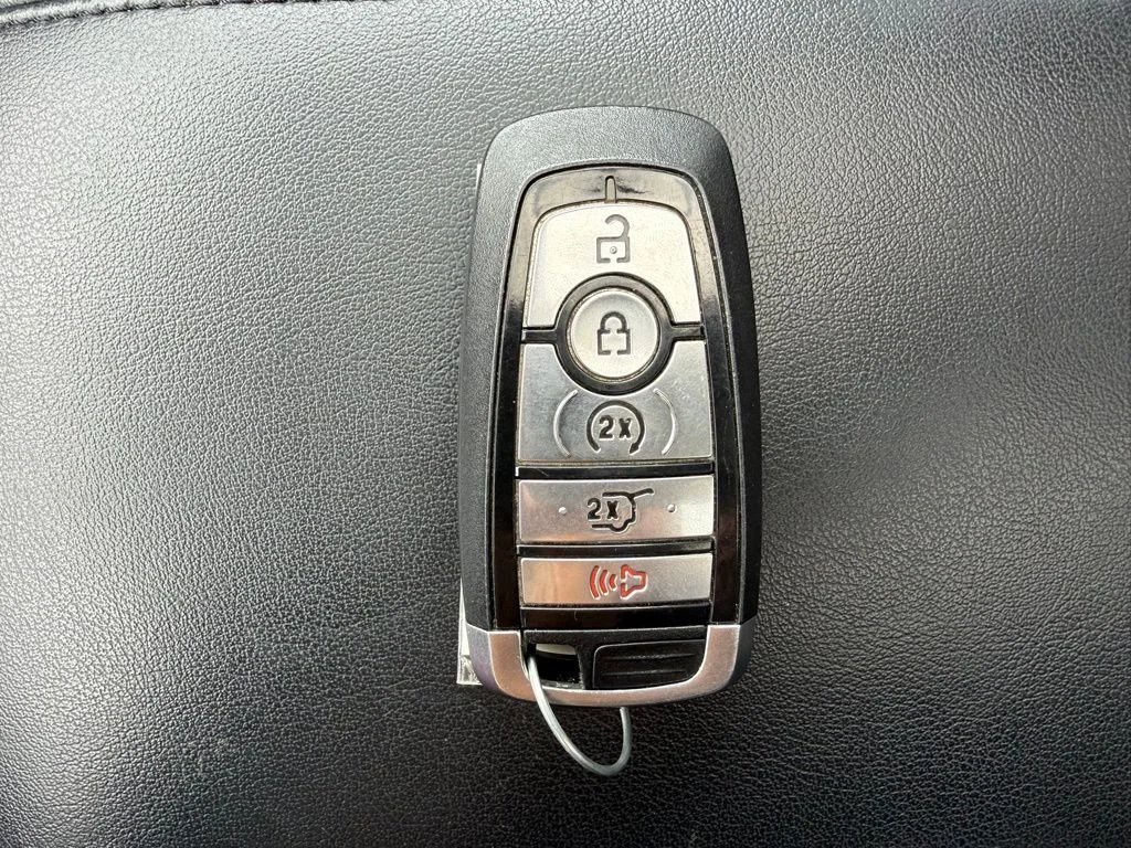 Certified Used 2022 Red Ford SEL image 26
