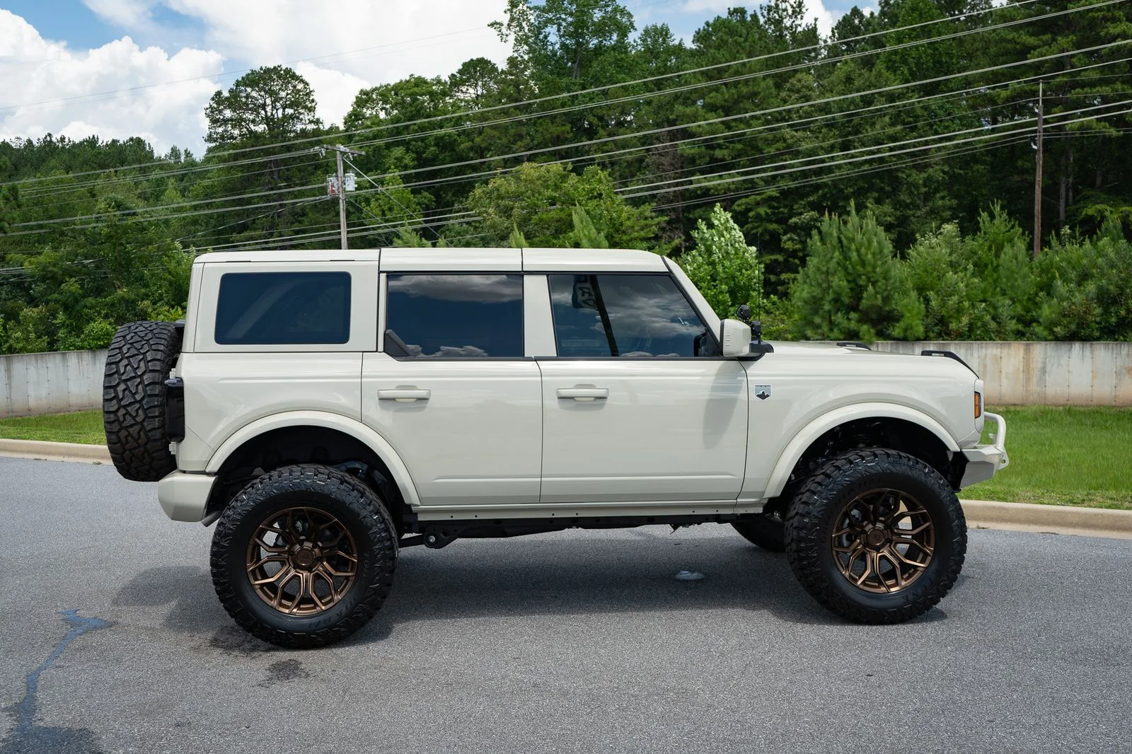 Used 2026 Beige Ford Big Bend image 26