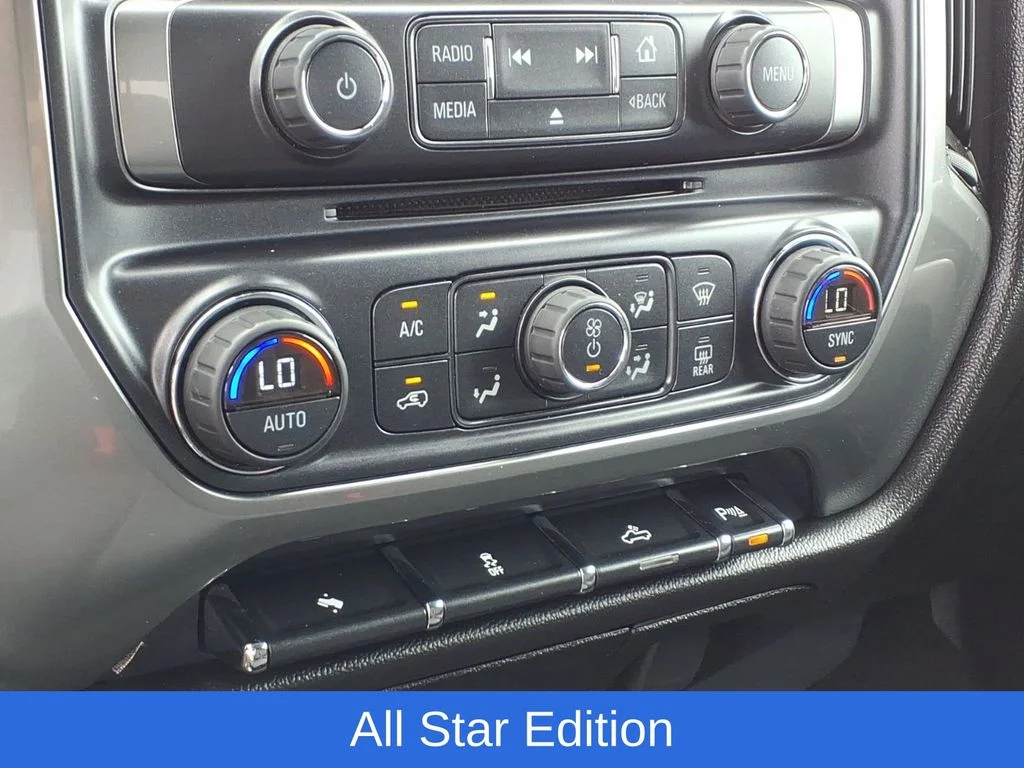 Used 2015 Silver Chevrolet LT image 9