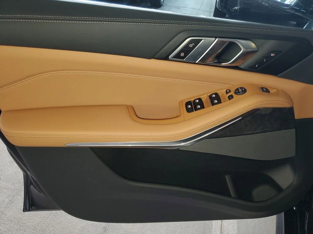 New 2026 Black Sapphire Metallic BMW sDrive40i image 14
