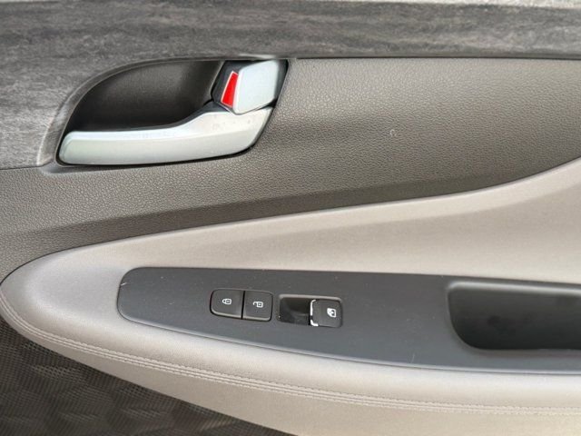 Used 2019 Gray Hyundai SEL image 9