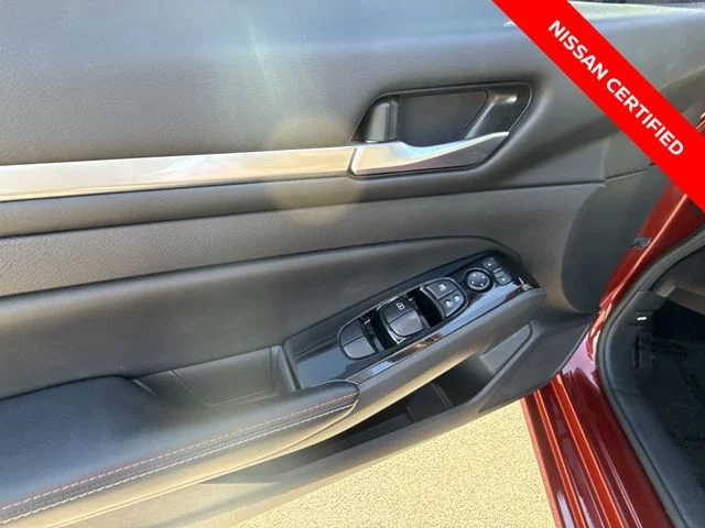Used 2024 Red Nissan 2.5 SR image 13