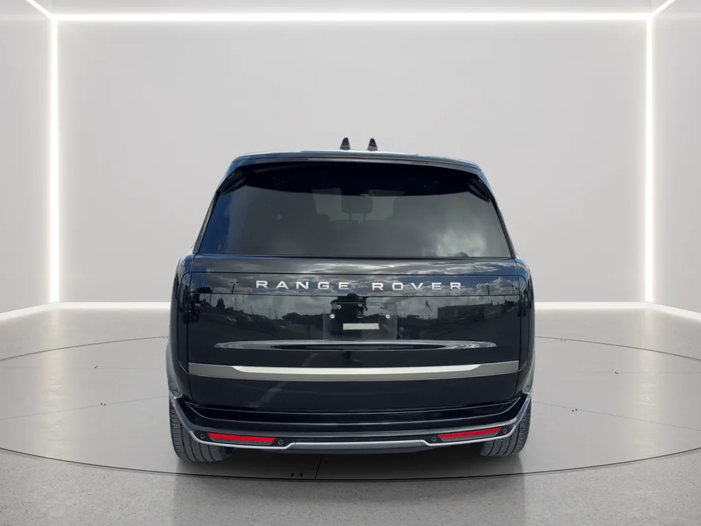 Used 2024 Black Land Rover SE image 6