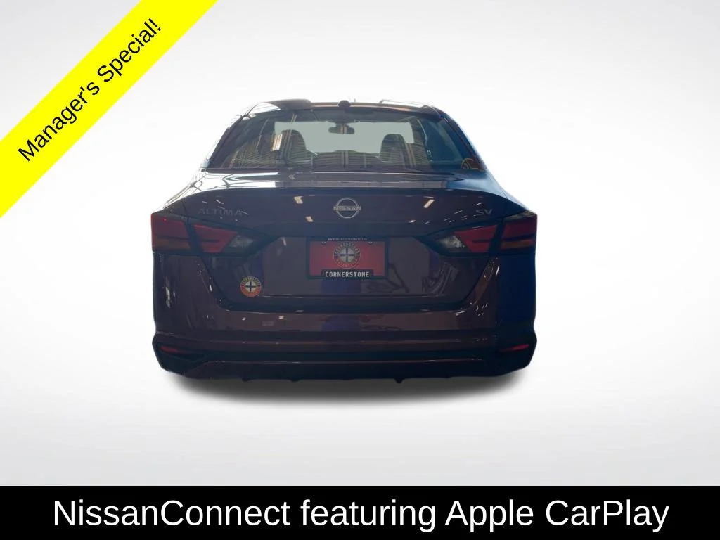 Used 2024 Red Nissan 2.5 SV image 17