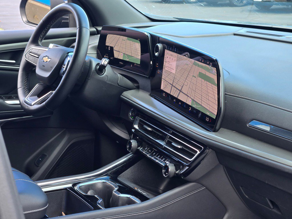 2026 Chevrolet Traverse LT - Photo 8