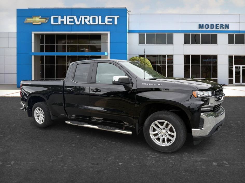 Used 2020 Black Chevrolet LT image 5