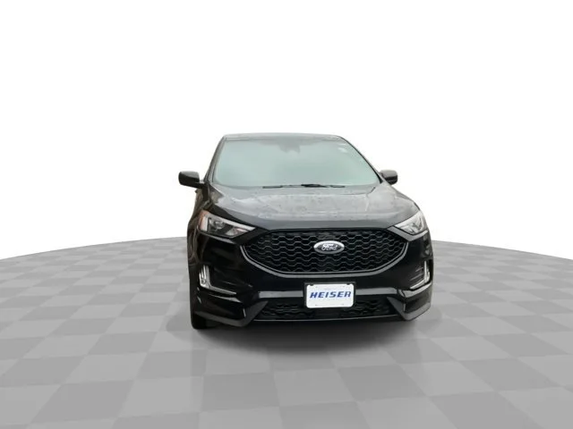 Used 2024 Agate Black Metallic Ford ST Line image 4