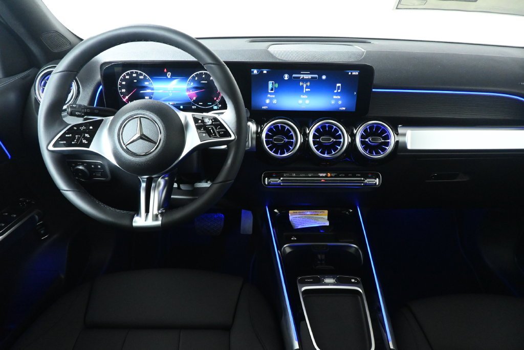New 2026 Cosmos Black Metallic Mercedes-Benz GLB 250 image 16