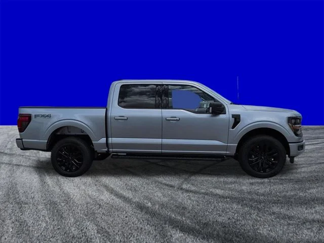New 2026 Iconic Silver Metallic Ford XLT image 3