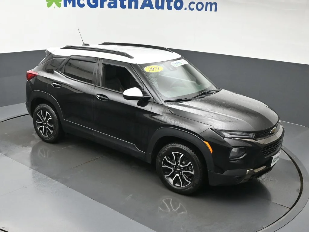Certified Used 2021 Black Chevrolet ACTIV image 3
