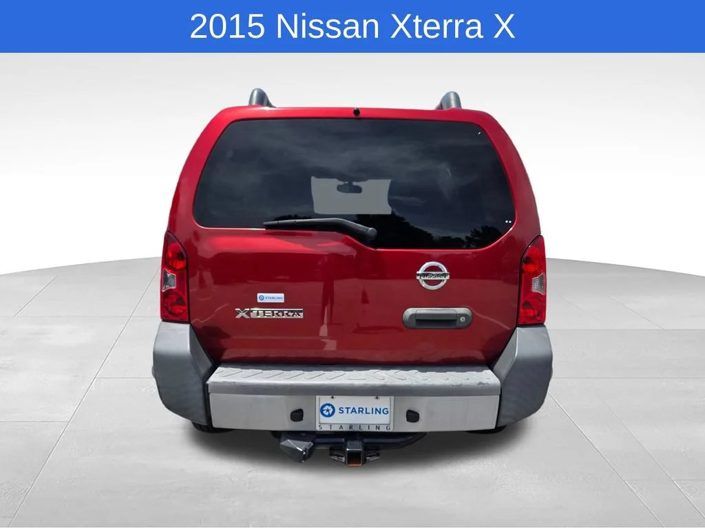 Used 2015 Red Nissan X image 8
