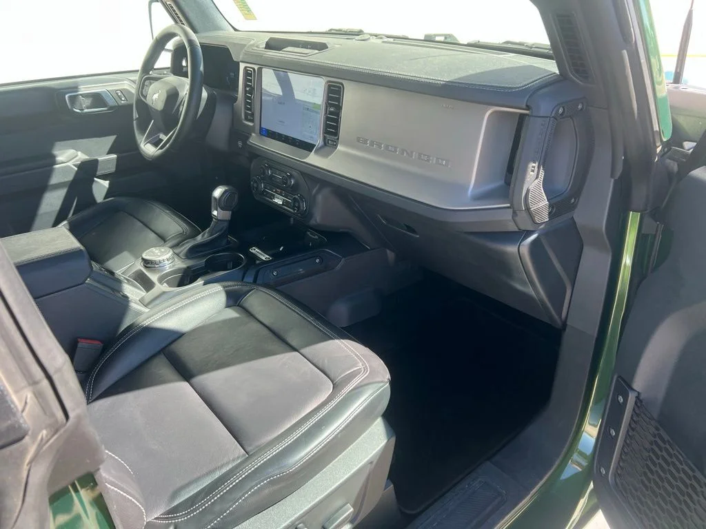 Used 2025 Green Ford Outer Banks image 27