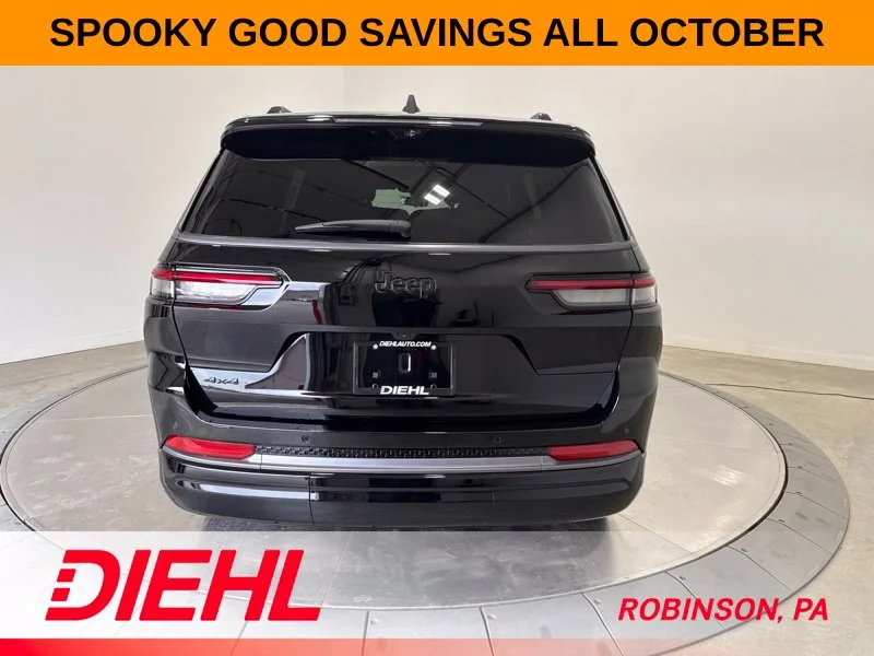 New 2027 High-Gloss Black Paint Jeep Limited Reserve image 6