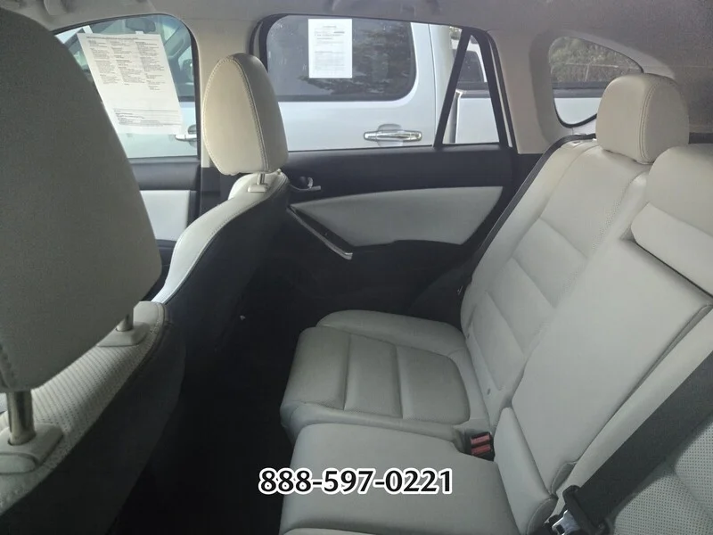 Used 2016 WHITE MAZDA Grand Touring image 4