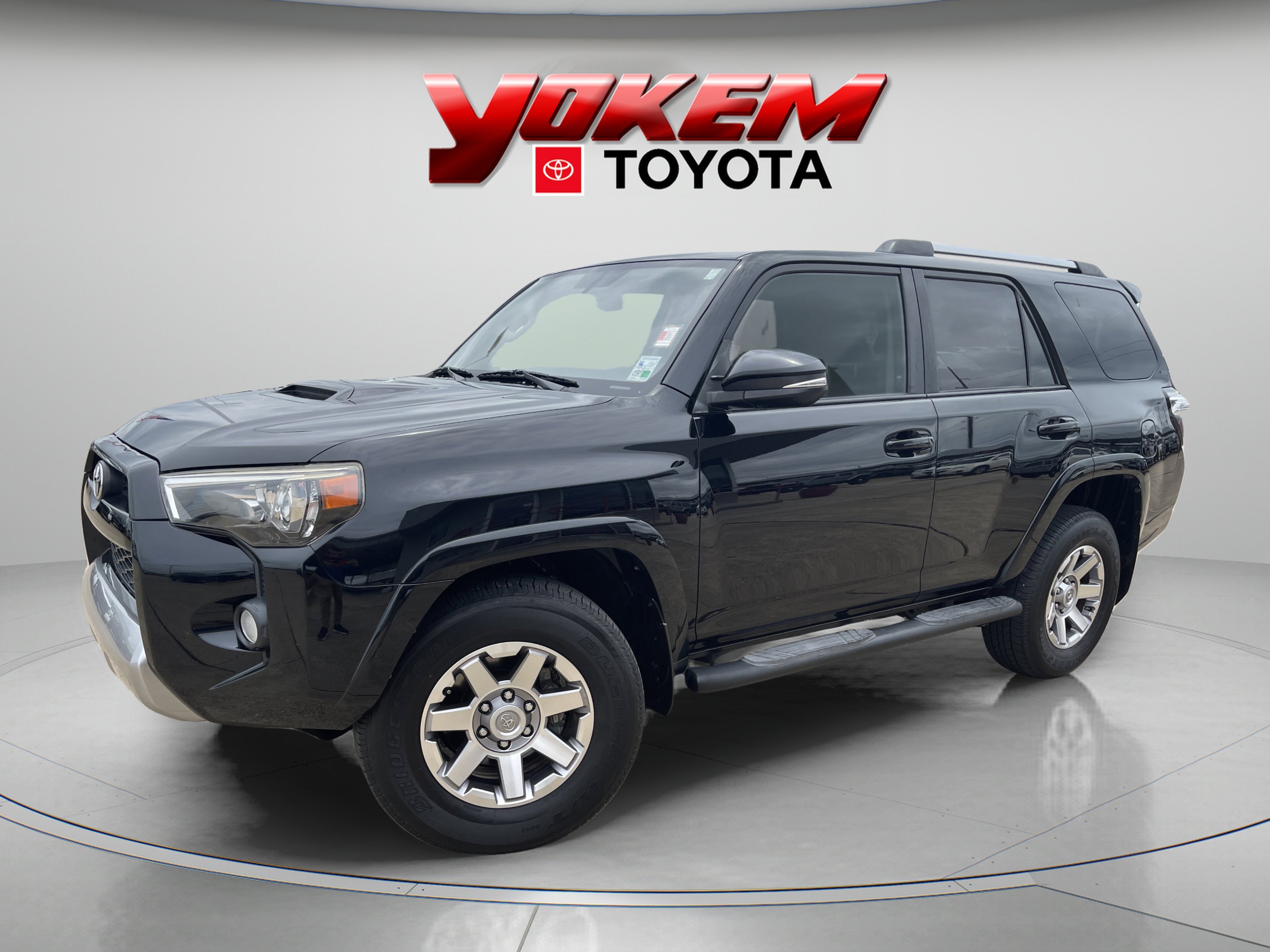 2015 Toyota 4Runner Limited 4x4 V6's photo