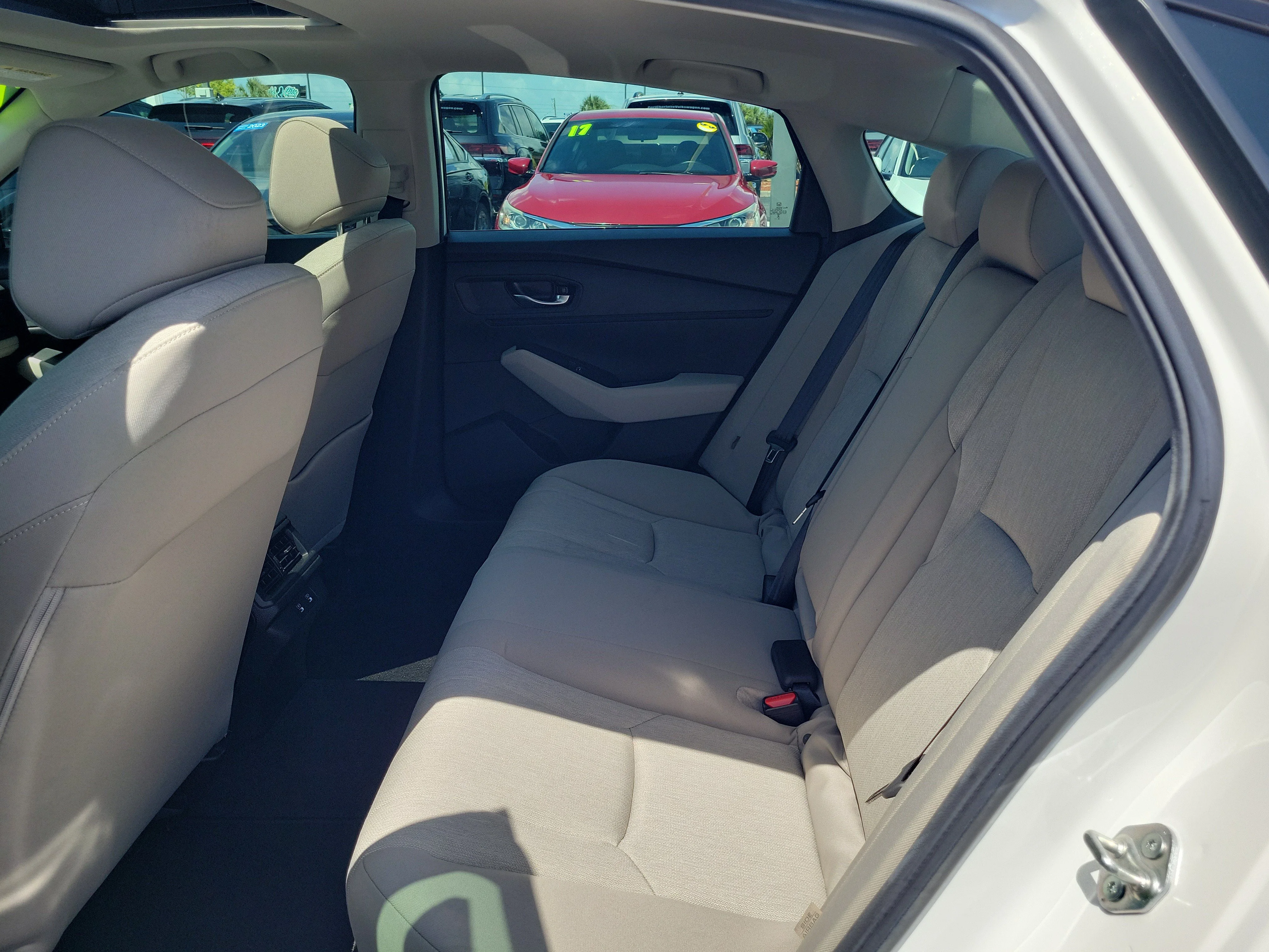 2025 Honda Accord SE - Photo 13