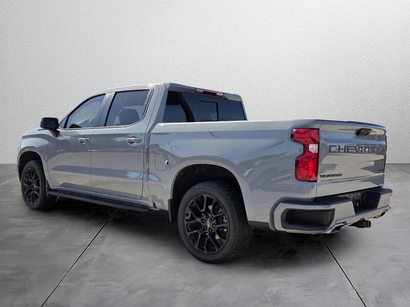 Used 2025 Slate Gray Metallic CHEVROLET 4WD CREW CAB 147" RST image 3