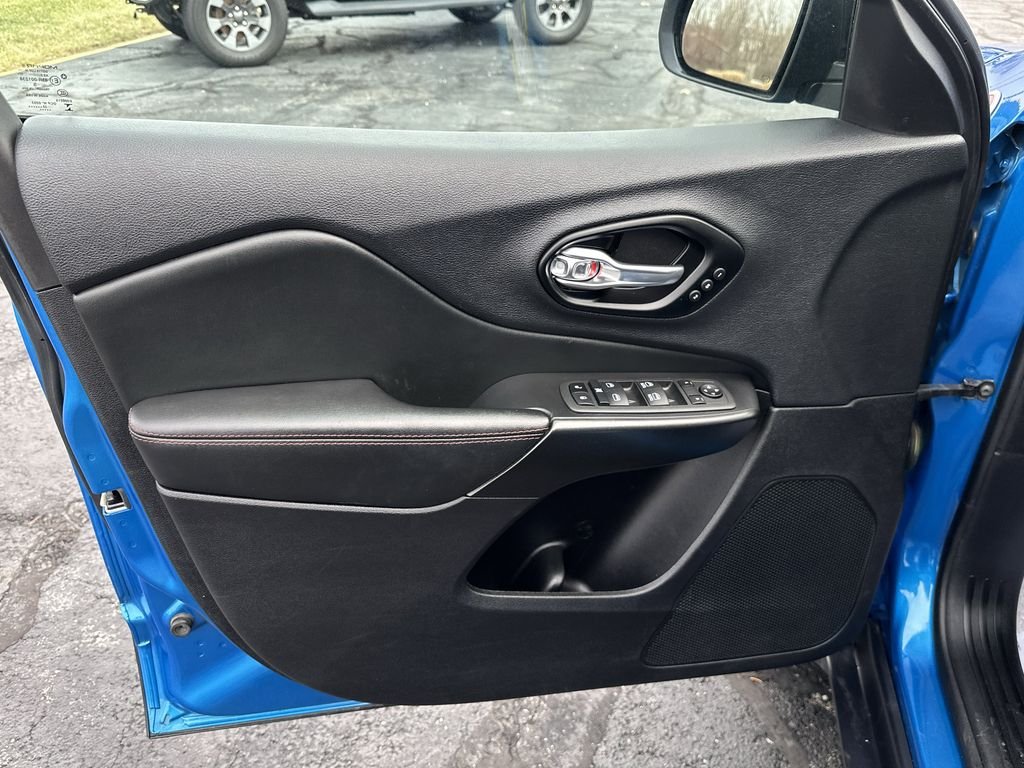 2022 JEEP CHEROKEE - Image 17