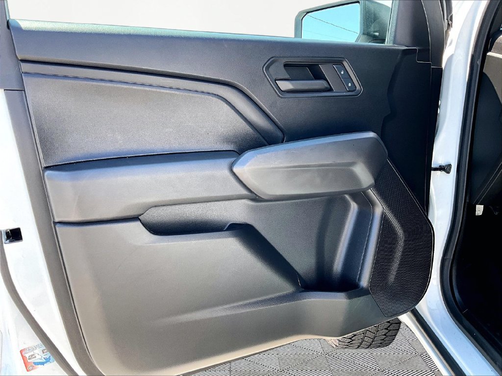 Used 2024 Summit White Chevrolet Trail Boss image 9