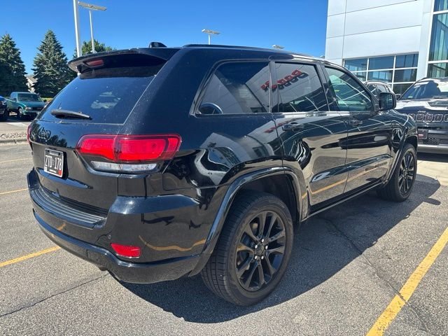 Used 2018 Jeep Grand Cherokee Altitude with VIN 1C4RJFAG3JC285313 for sale in Shakopee, Minnesota