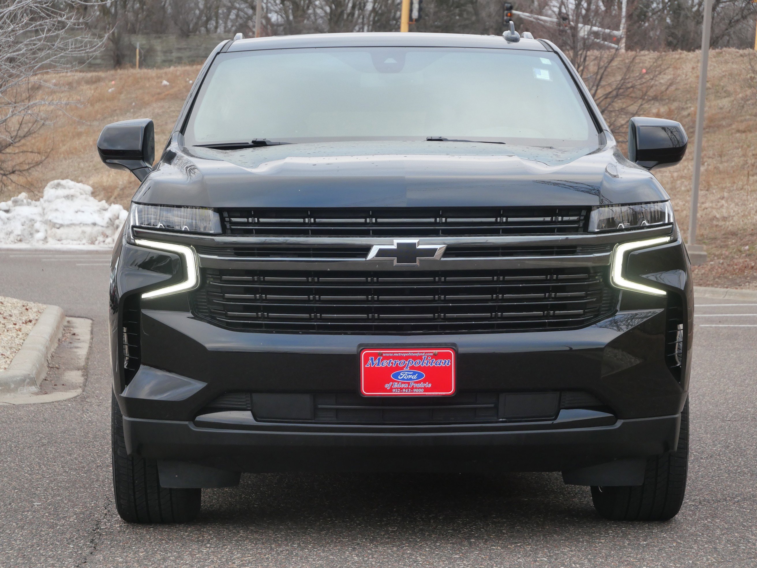 Used 2021 Chevrolet Suburban RST with VIN 1GNSKEKD9MR489510 for sale in Eden Prairie, Minnesota