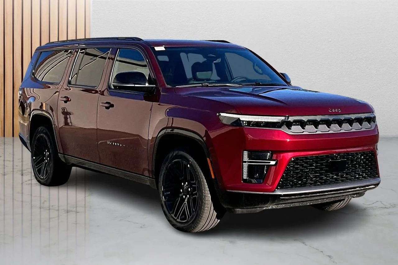 New 2026 Velvet Red Pearl-Coat Exterior Paint Jeep Limited Reserve 29D image 2
