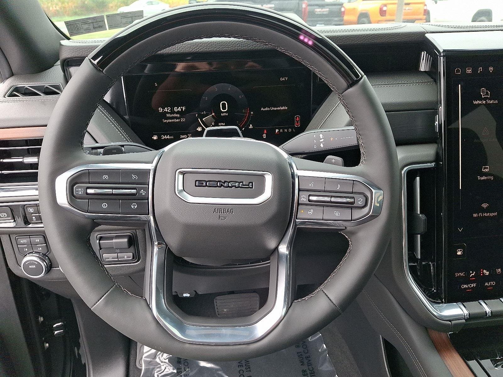 2025 GMC Yukon XL Denali - Photo 10