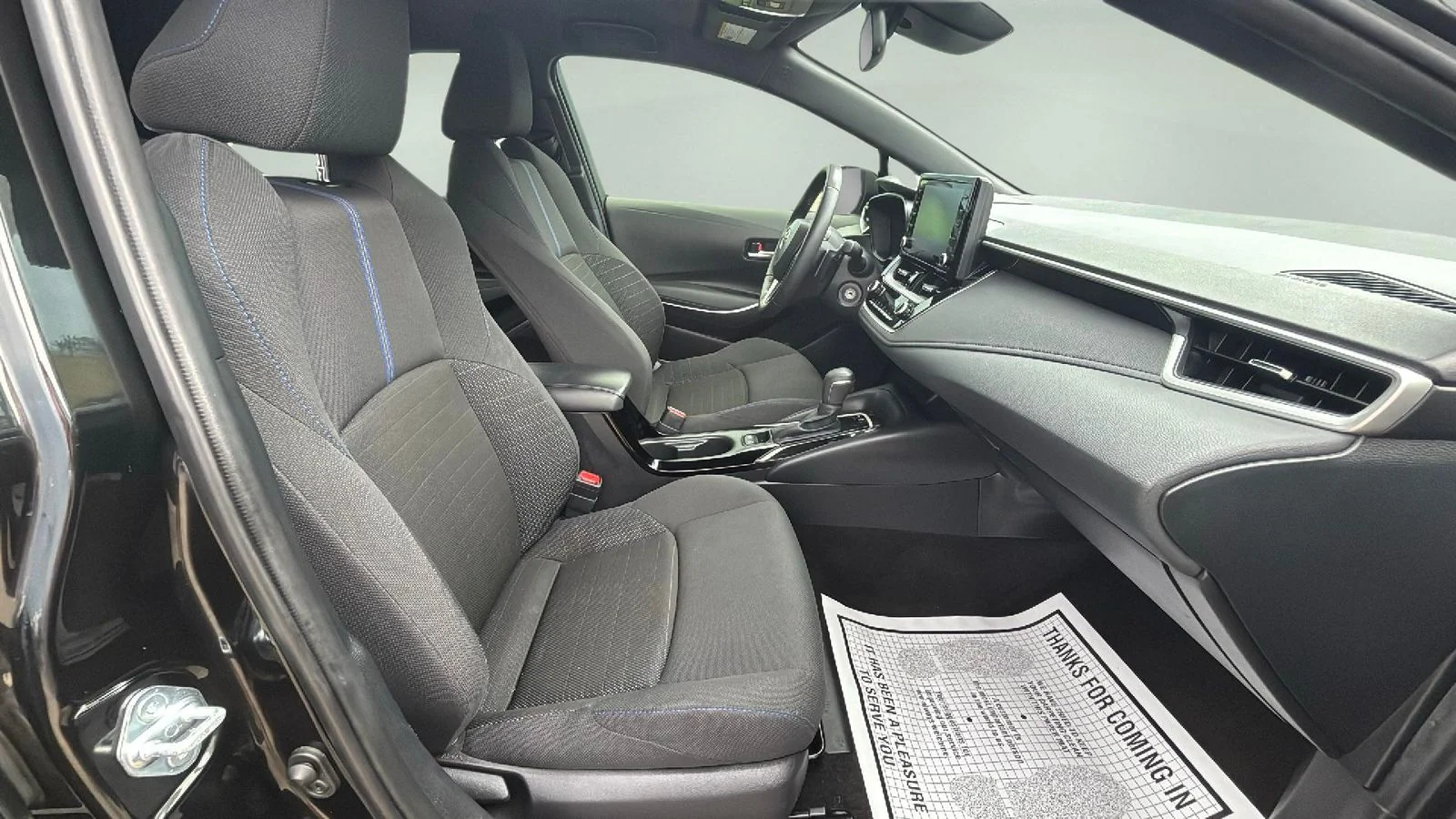 2022 Toyota Corolla SE - Photo 10