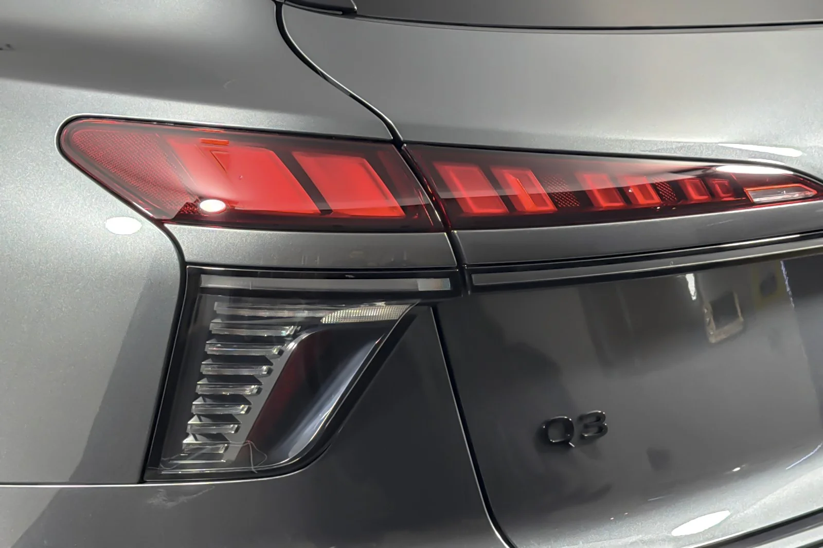 New 2026 Daytona Gray Pearl Effect Audi S line quattro image 27