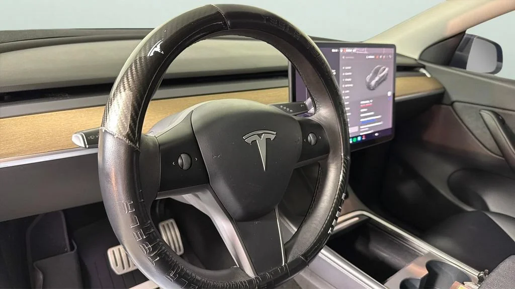 Used 2021 Black Tesla Performance Dual Motor All-Wheel Drive image 24