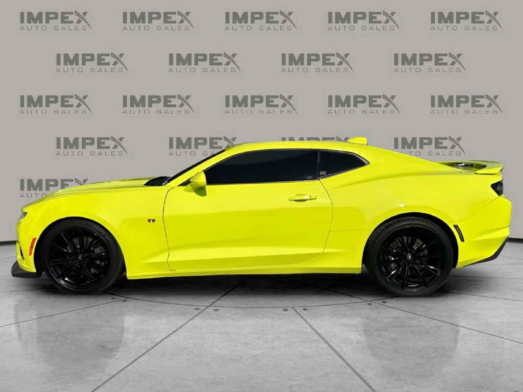 Used 2021 Green Chevrolet SS image 2