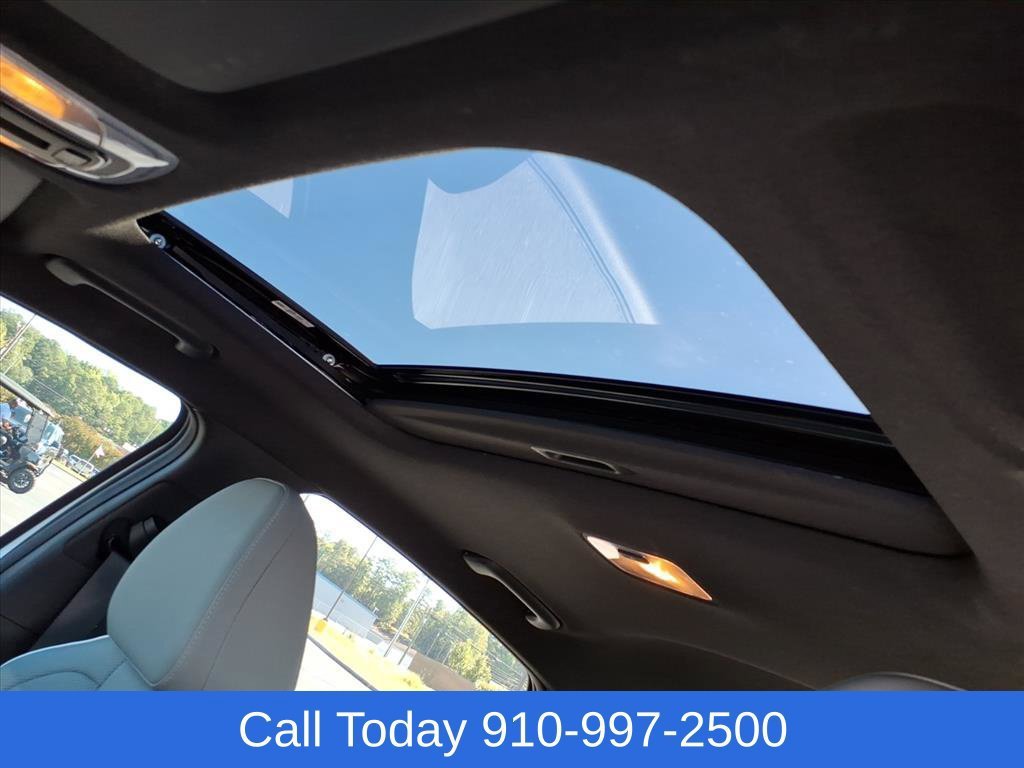 Used 2024 White Hyundai Limited image 19