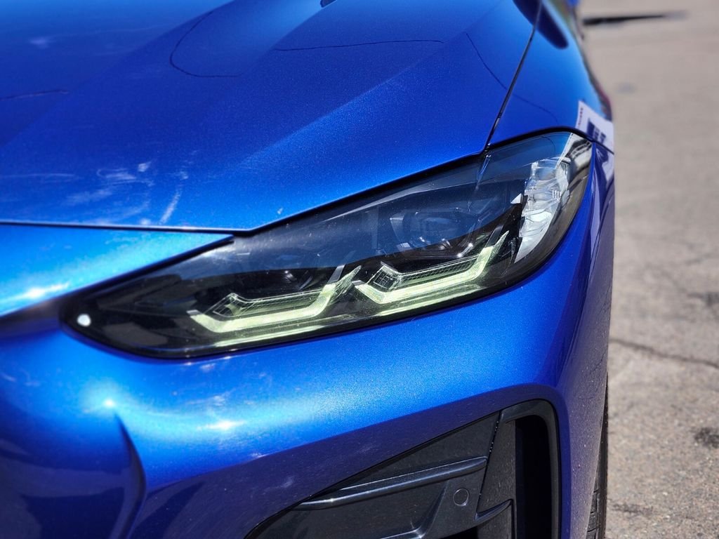 Used 2022 Blue BMW M440i xDrive image 18